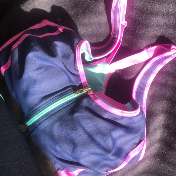 Victoria's Secret Other - ✨Victoria’s Secret Knockout Sport Bra✨ Victoria's Secret Other - ✨Victoria’s Secret Knockout Sport Bra✨